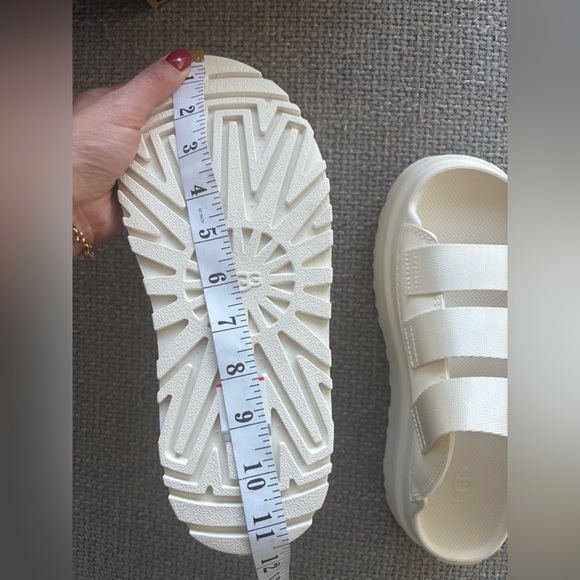 Brand New UGG GoldenGlow Slide Sandals – Women’s Size 8 - Picture 5 of 13